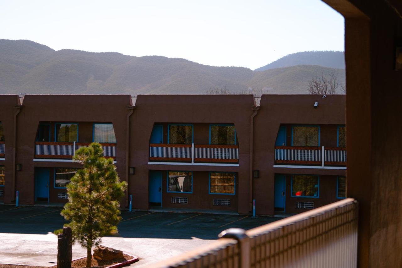 Taos Valley Lodge Extérieur photo